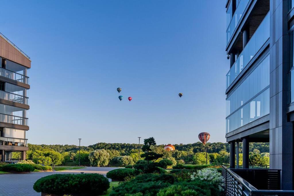 Bright Kaunas Apartment With Castle View Exterior foto